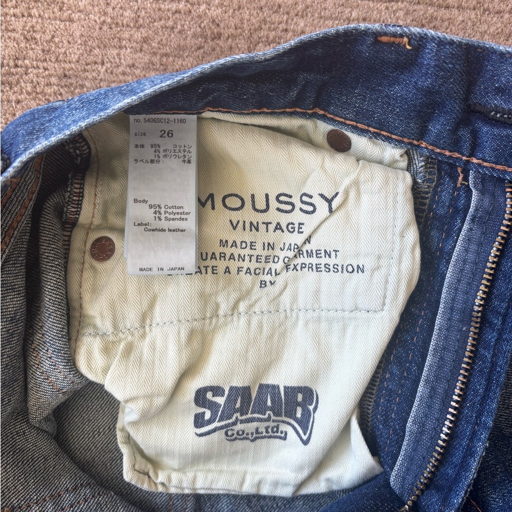 Moussy Jeans with Whiskering and Frayed Hem - Sz 26 - Picture 2 of 7